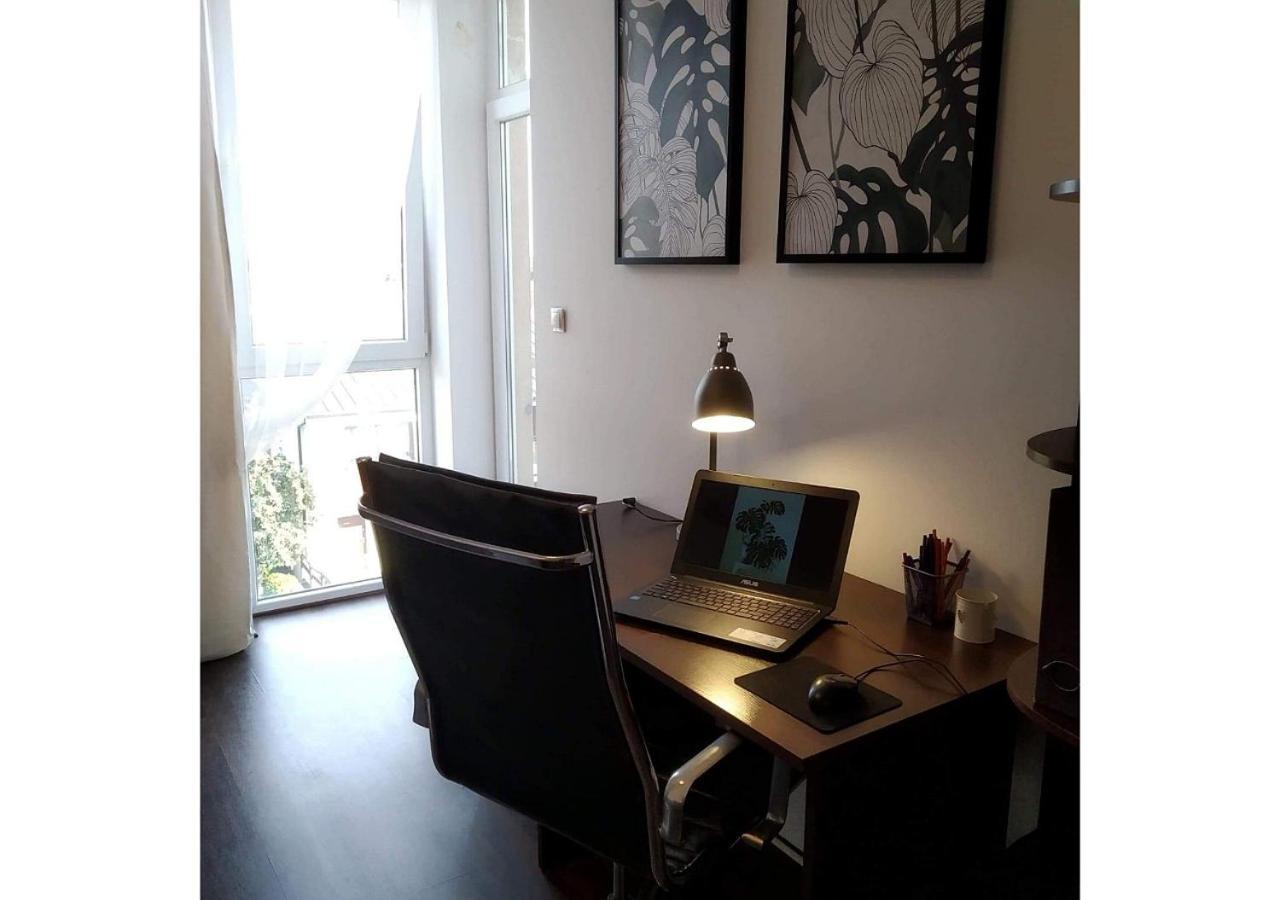 Sunny Penthouse With Roof Gardens Overlooking The Warsaw Palace Of Culture Pruszkow Bagian luar foto