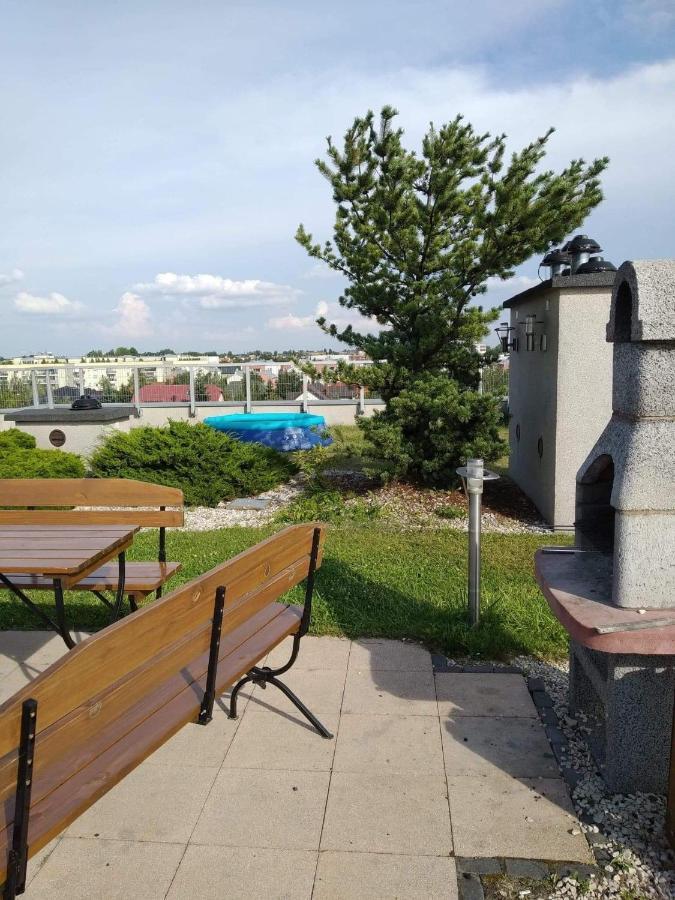 Sunny Penthouse With Roof Gardens Overlooking The Warsaw Palace Of Culture Pruszkow Bagian luar foto