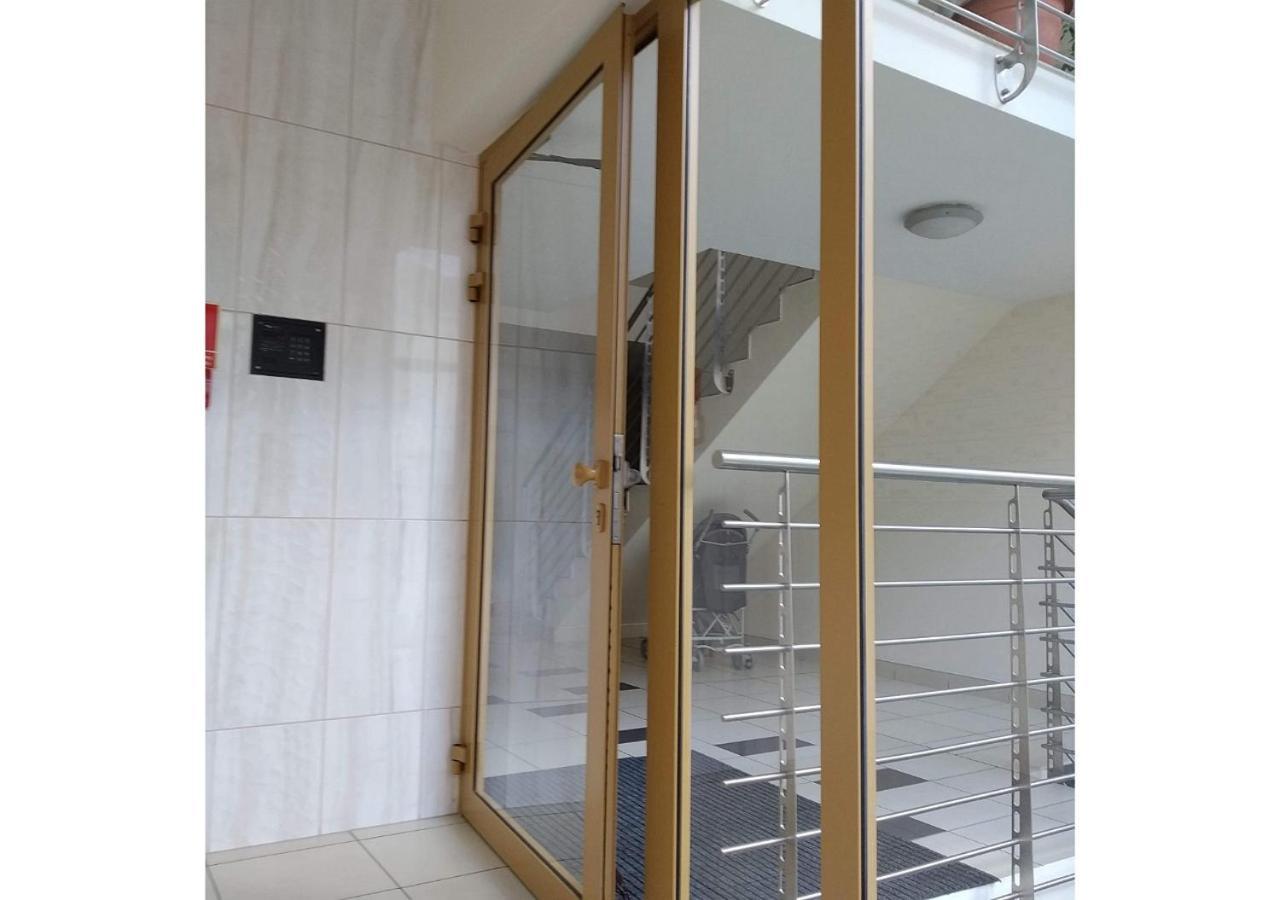 Sunny Penthouse With Roof Gardens Overlooking The Warsaw Palace Of Culture Pruszkow Bagian luar foto